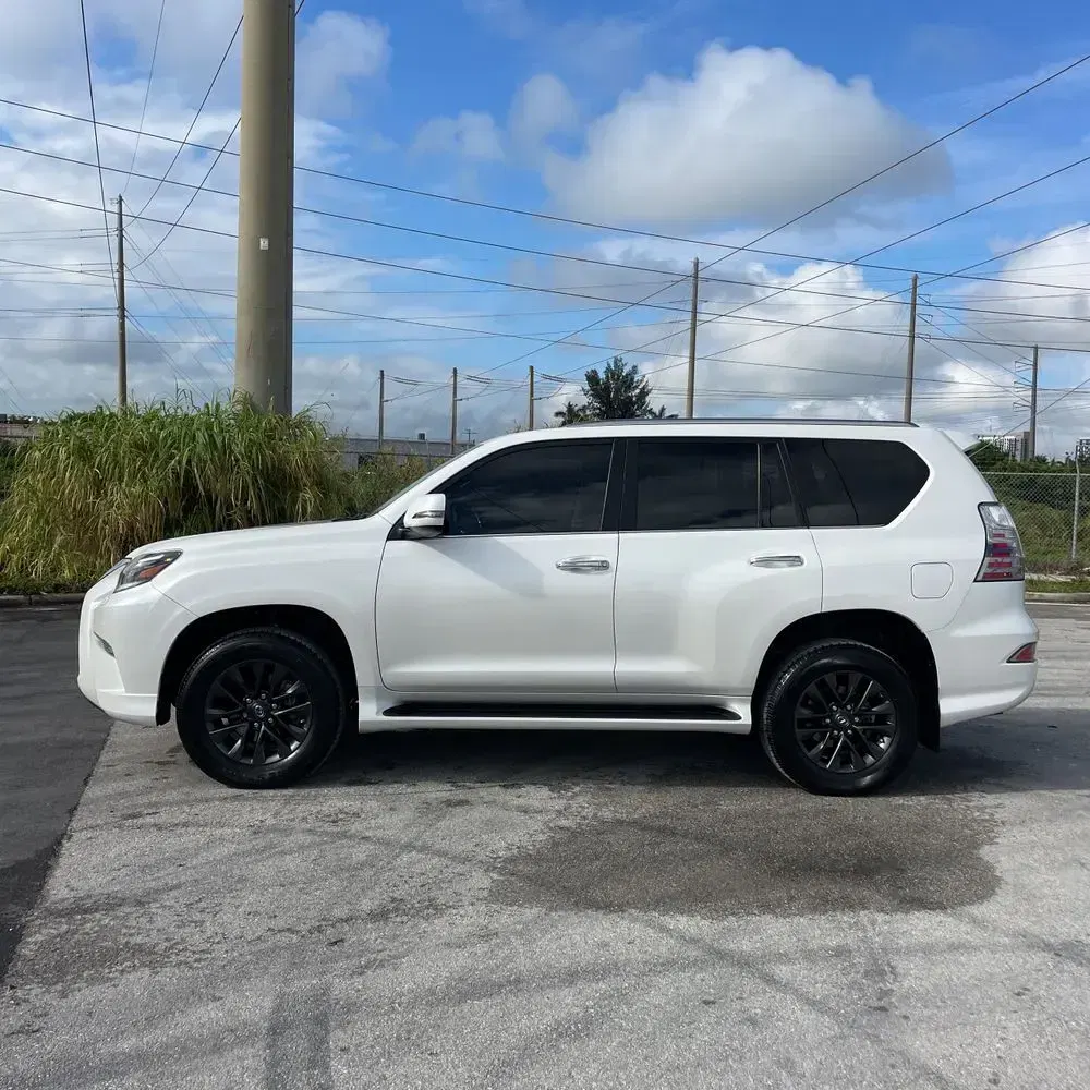 2023 Lexus GX 460 Base