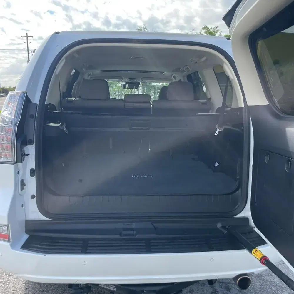 2023 Lexus GX 460 Base
