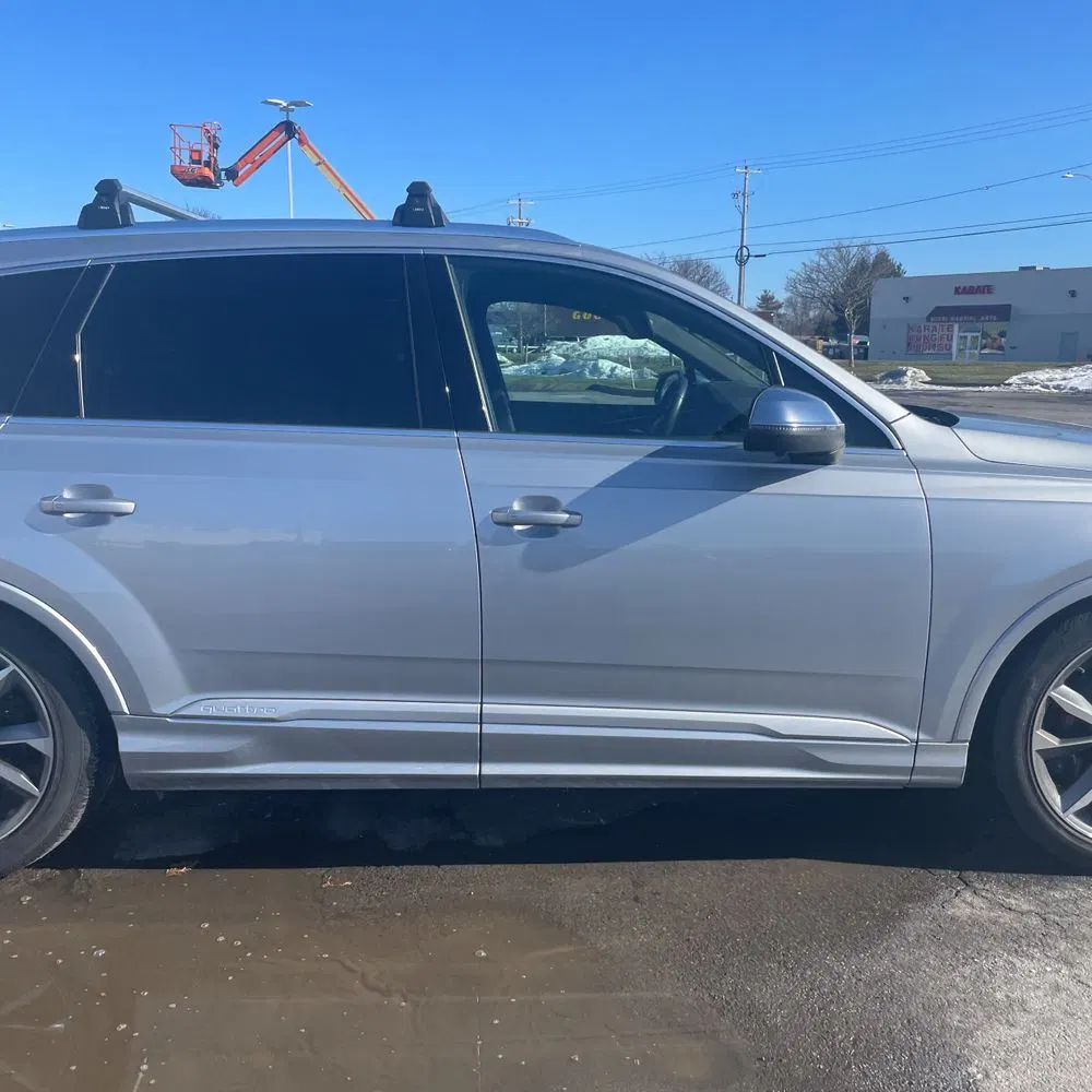 2022 Audi SQ7 Premium Plus
