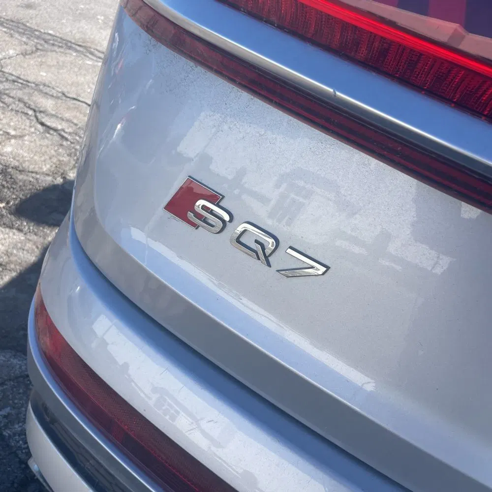 2022 Audi SQ7 Premium Plus