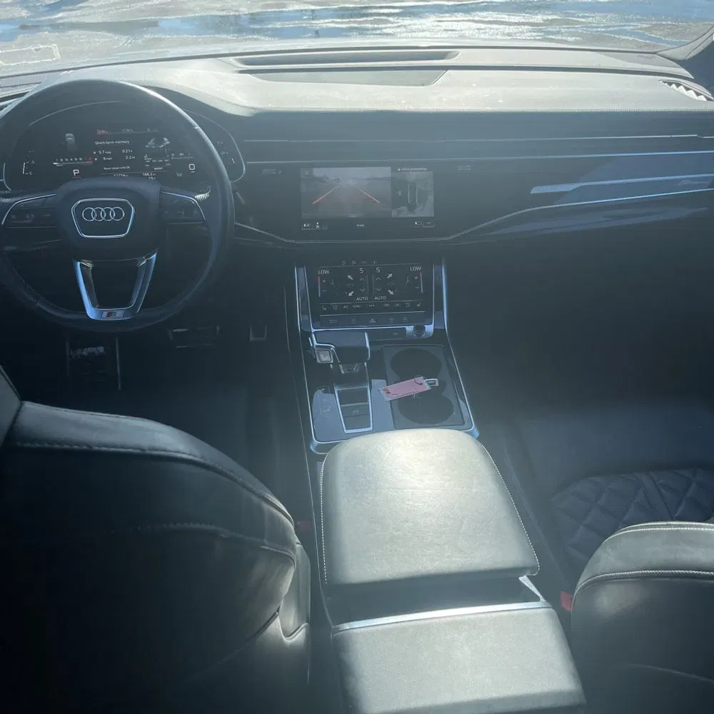 2022 Audi SQ7 Premium Plus