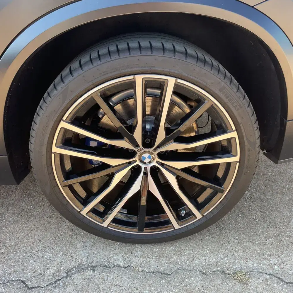 2024 BMW X5 M60i