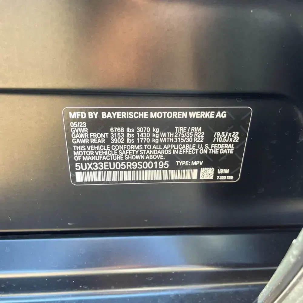 2024 BMW X5 M60i