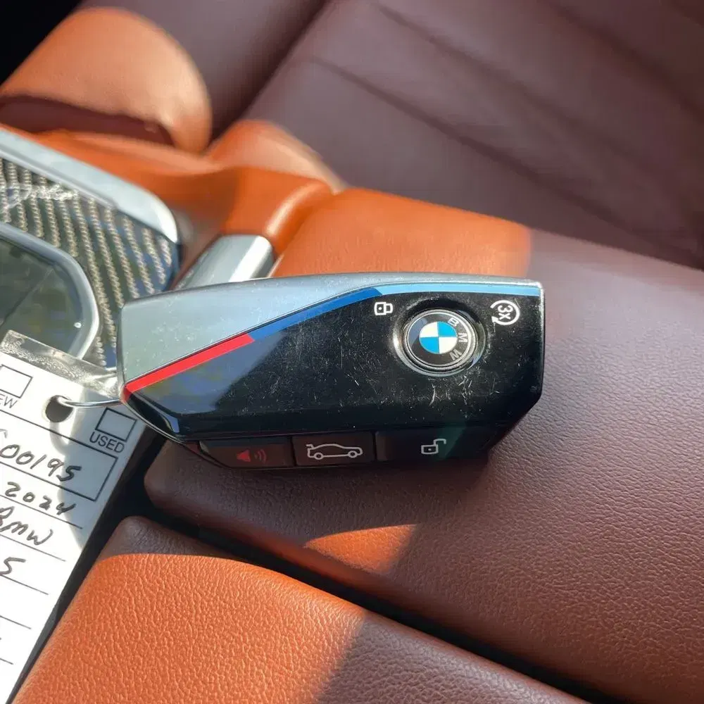 2024 BMW X5 M60i