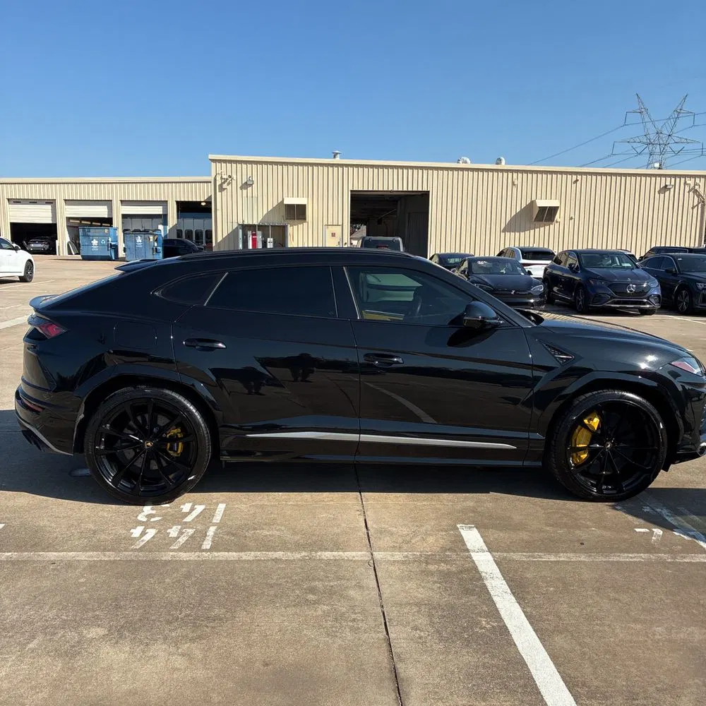 2019 Lamborghini Urus Base