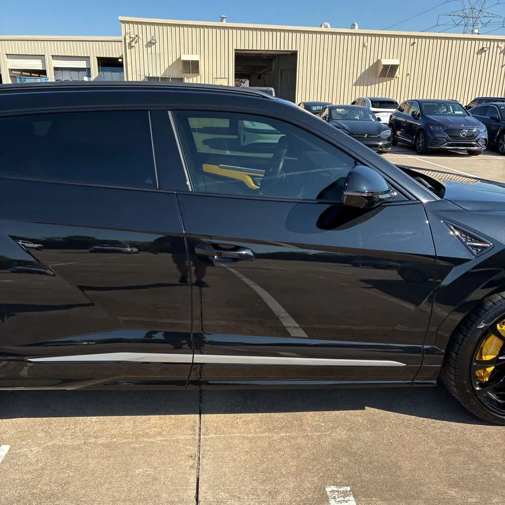 2019 Lamborghini Urus Base