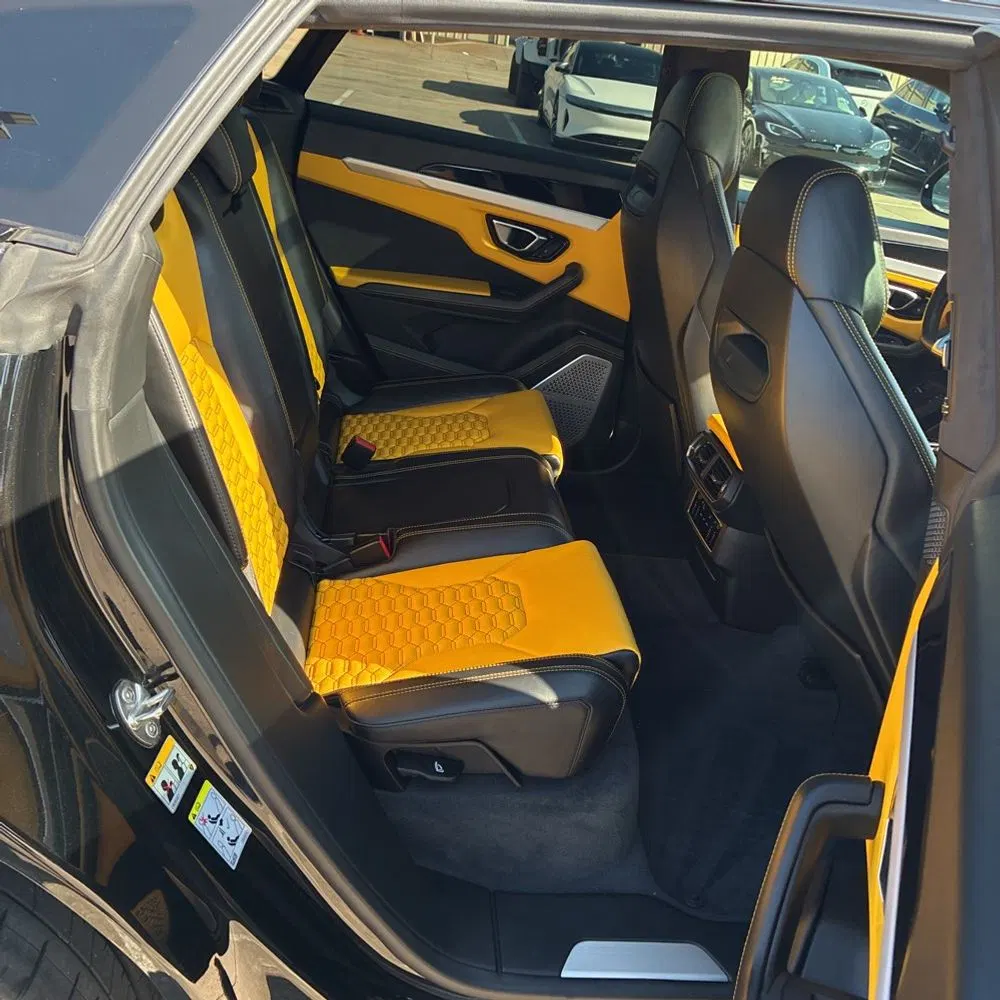 2019 Lamborghini Urus Base