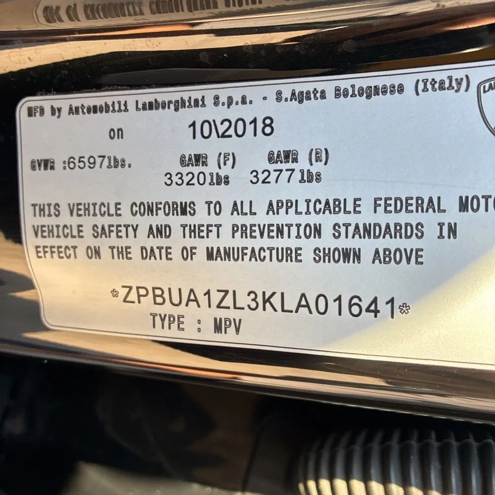2019 Lamborghini Urus Base