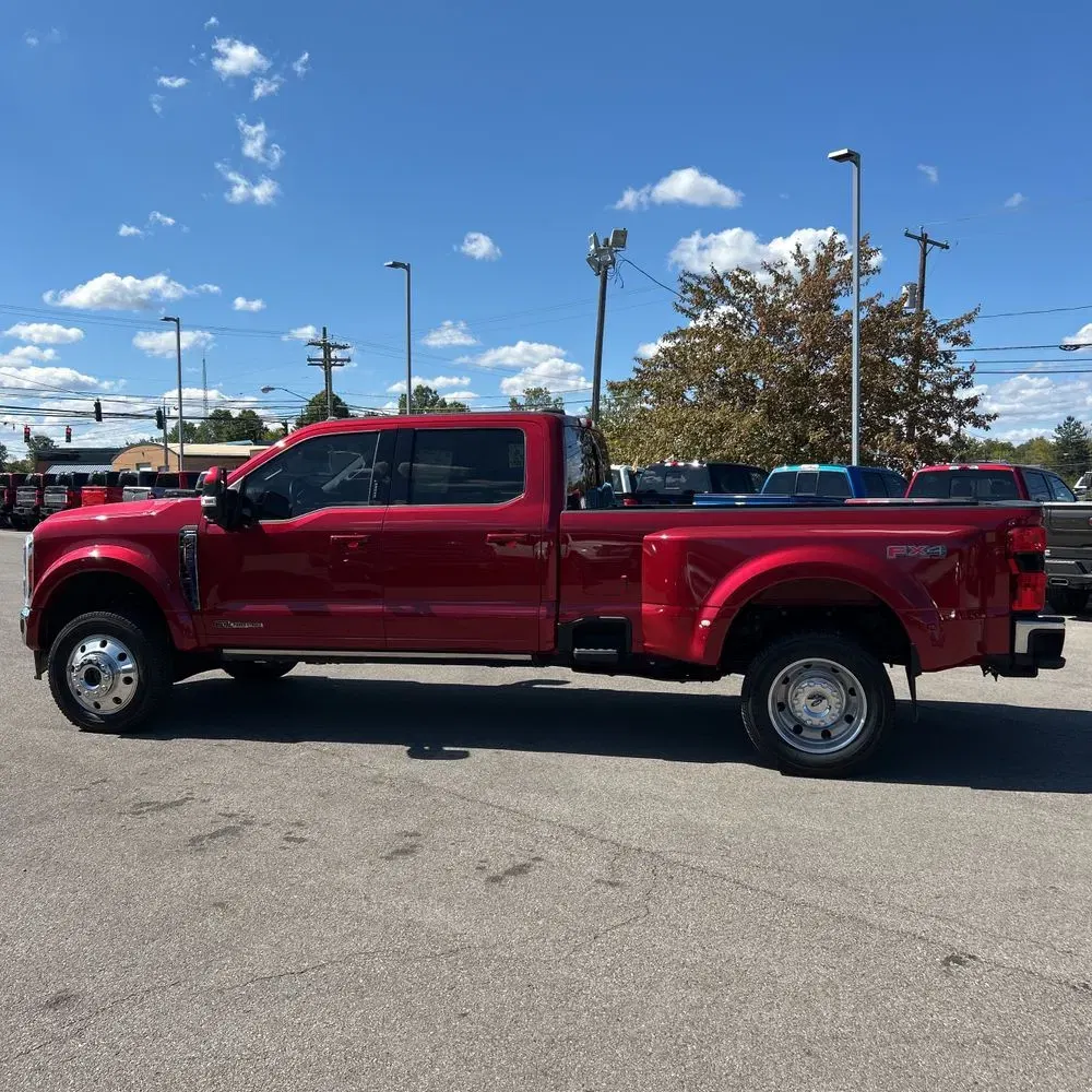 2023 Ford F-450 Super Duty Lariat