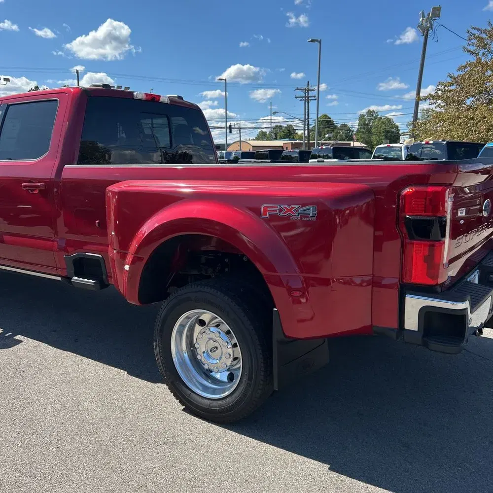 2023 Ford F-450 Super Duty Lariat