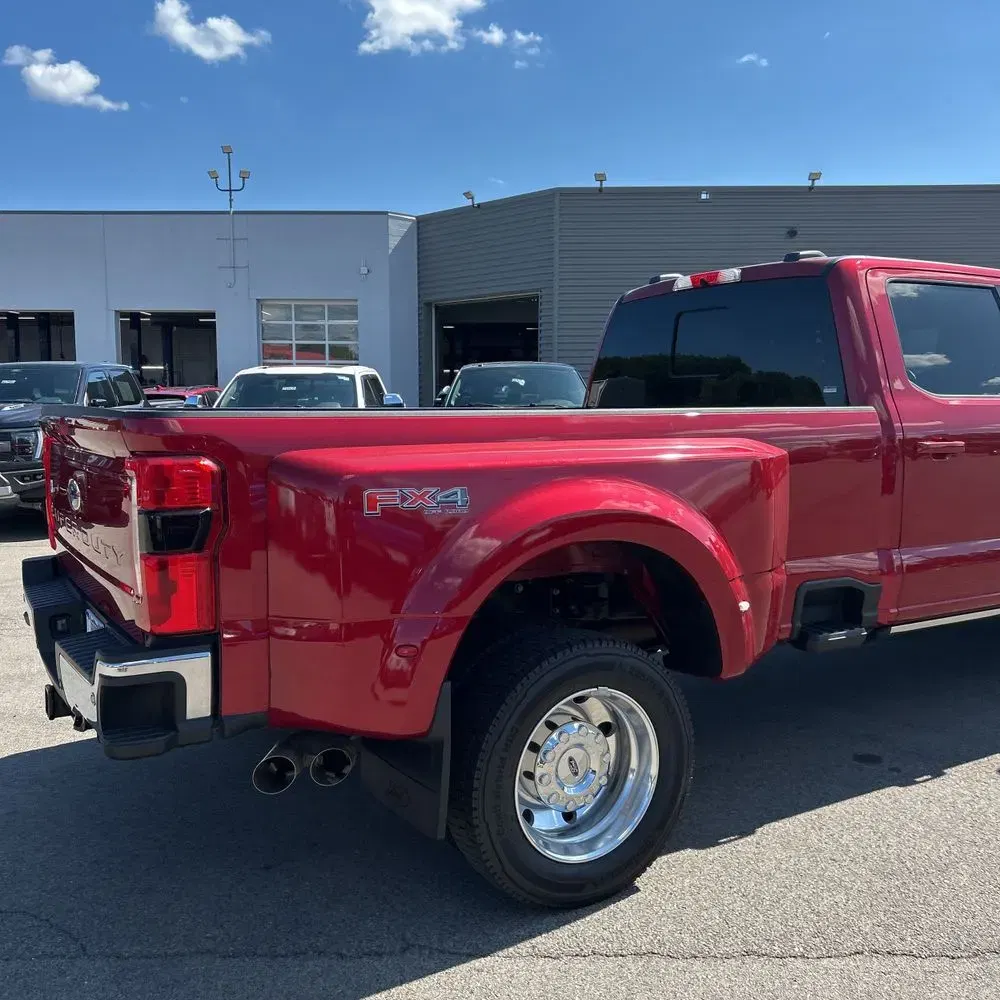 2023 Ford F-450 Super Duty Lariat