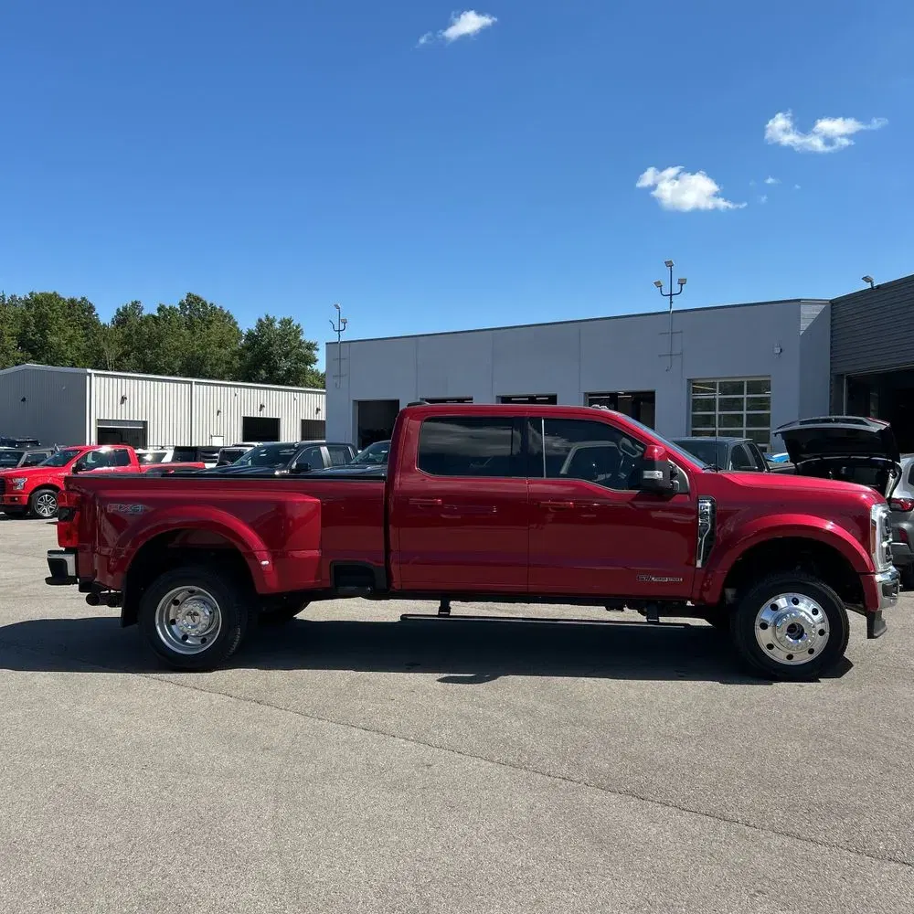 2023 Ford F-450 Super Duty Lariat