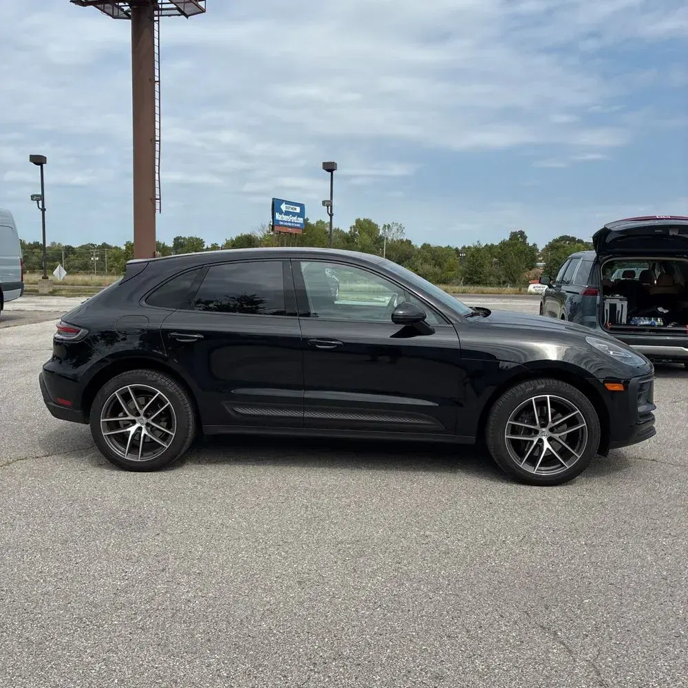 2023 Porsche Macan T