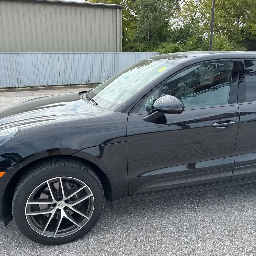2023 Porsche Macan T