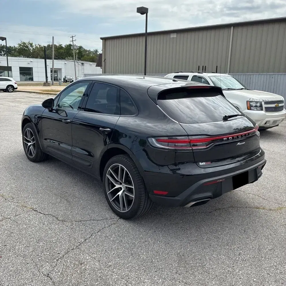 2023 Porsche Macan T