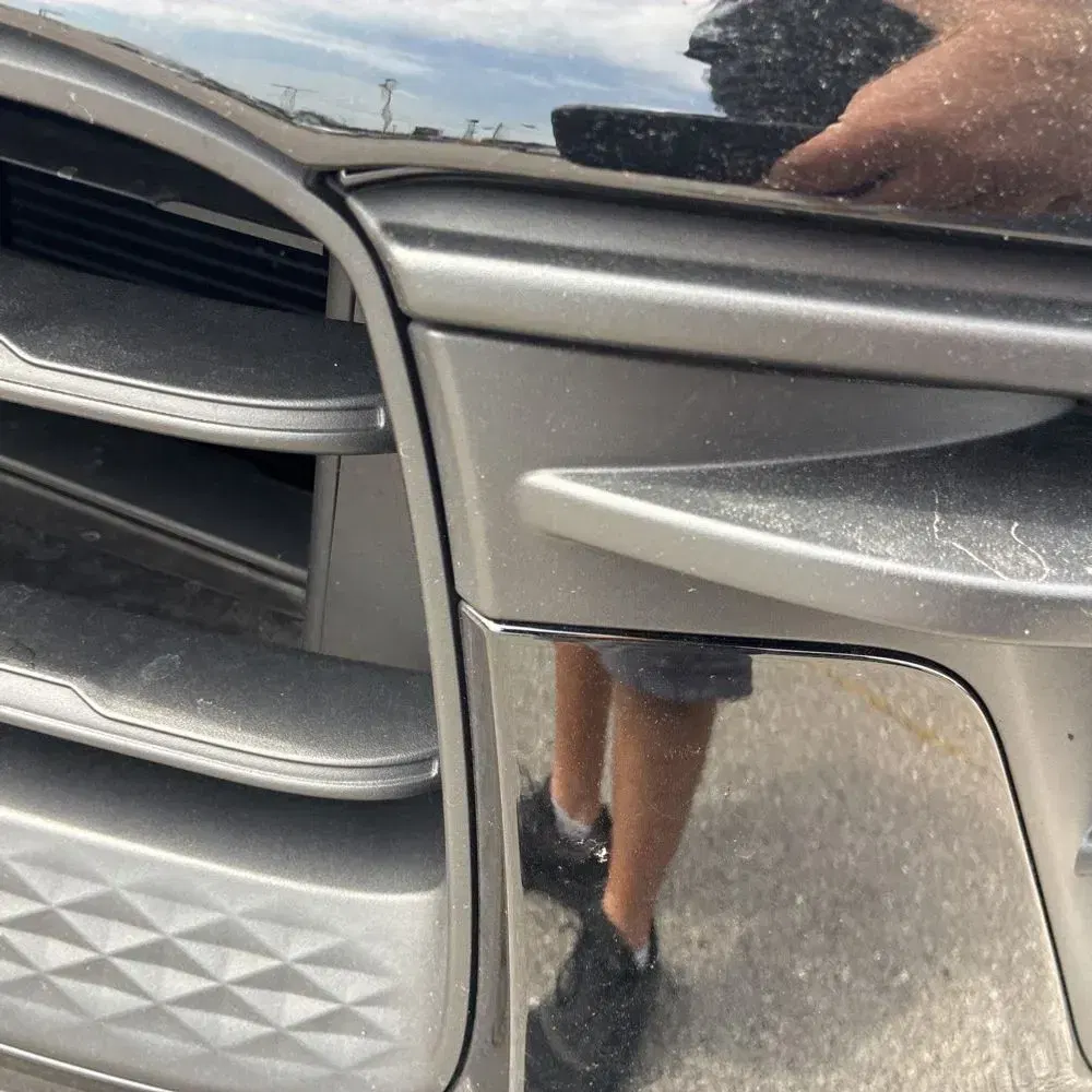 2023 Porsche Macan T