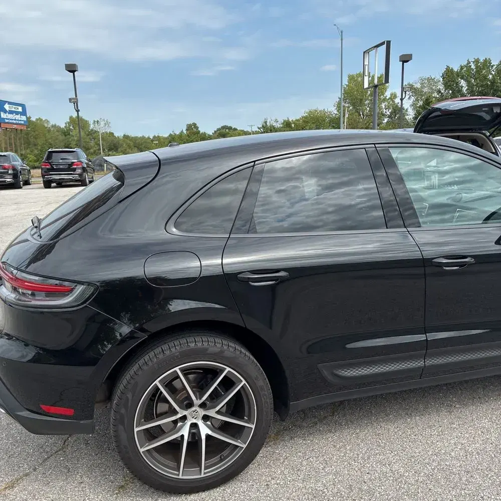 2023 Porsche Macan T