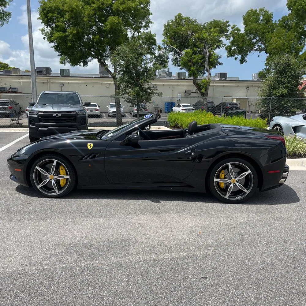 2013 Ferrari California Base