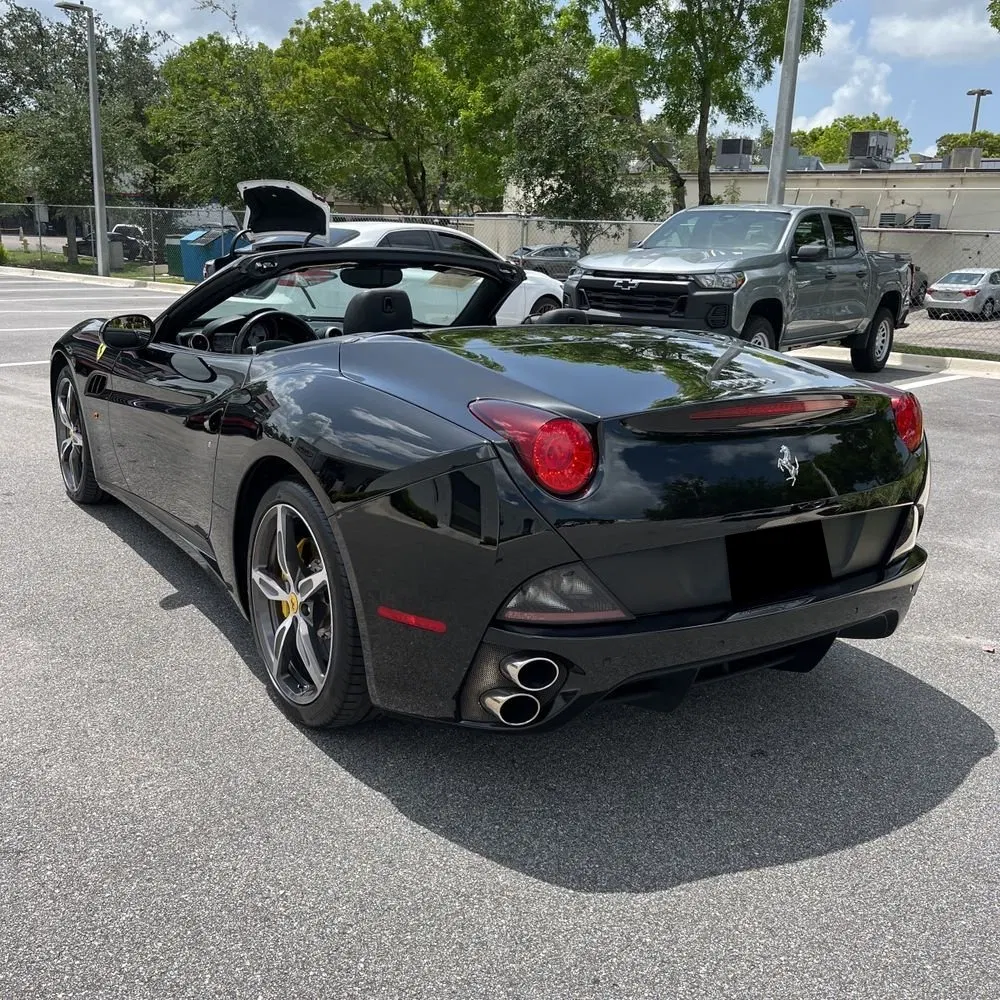 2013 Ferrari California Base