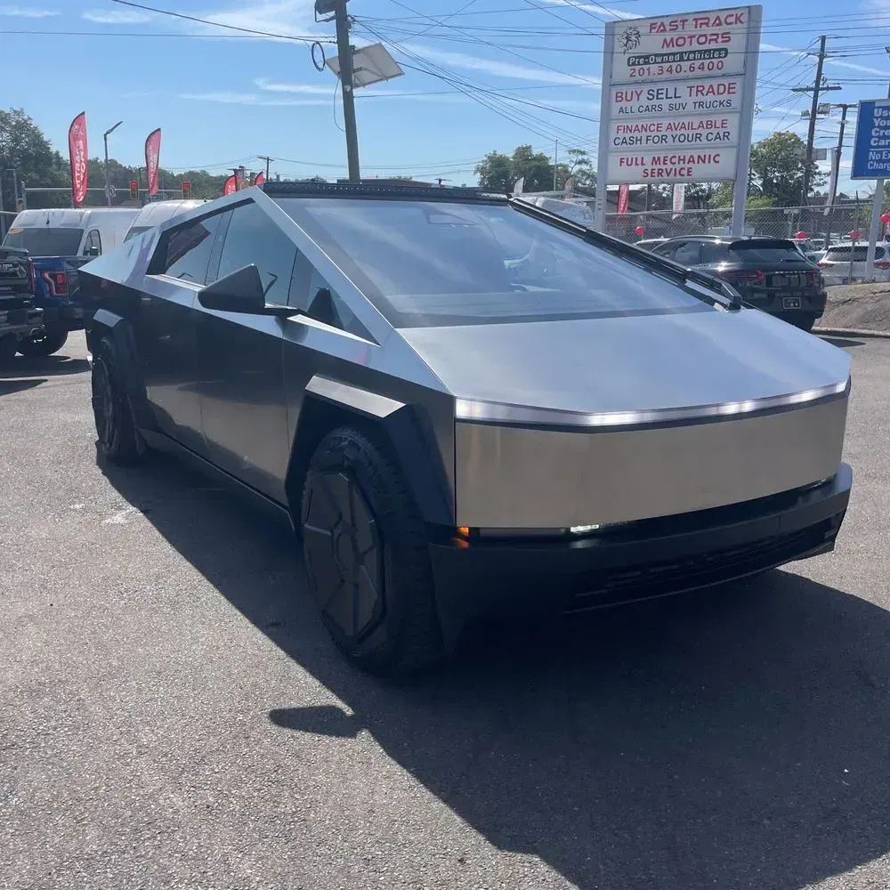 2024 Tesla Cybertruck CyberBeast