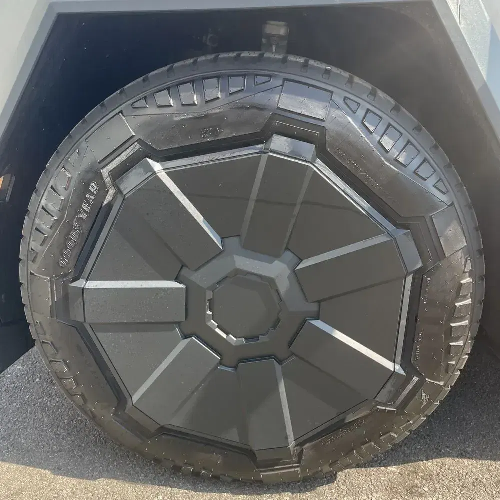 2024 Tesla Cybertruck CyberBeast