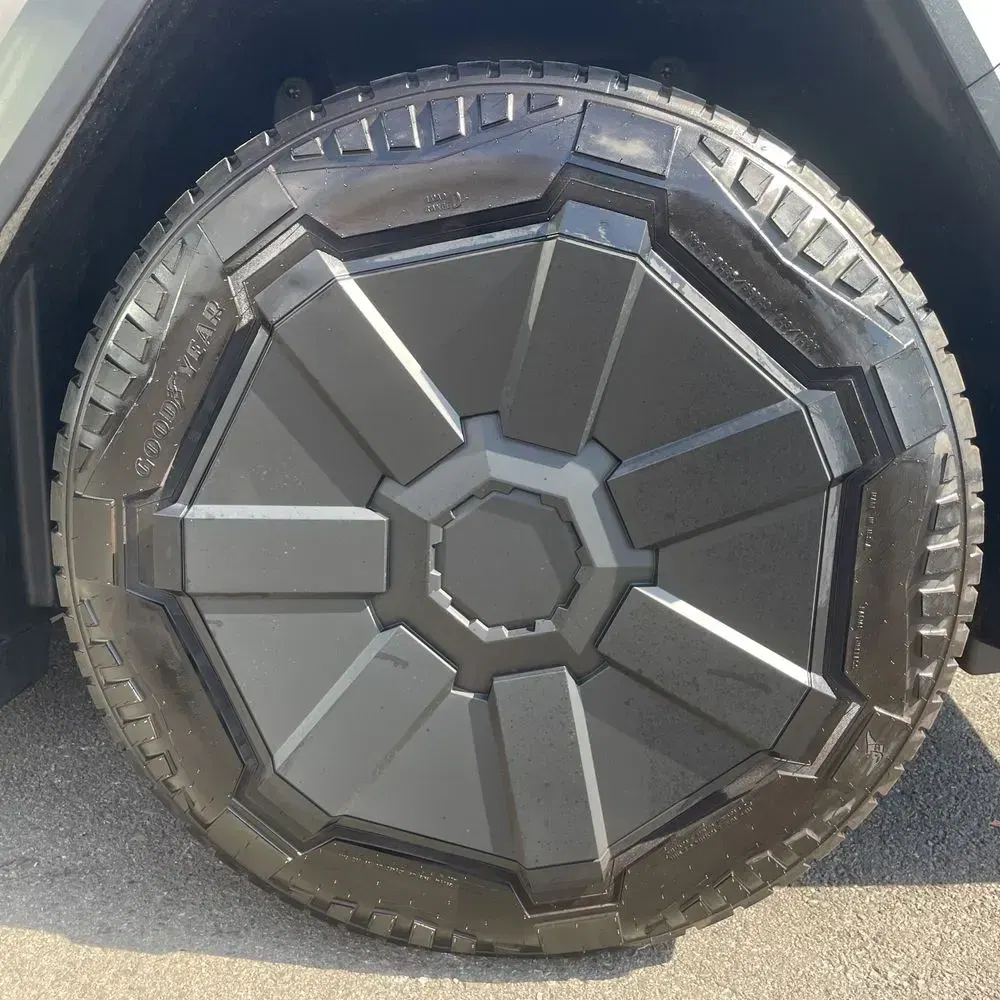 2024 Tesla Cybertruck CyberBeast