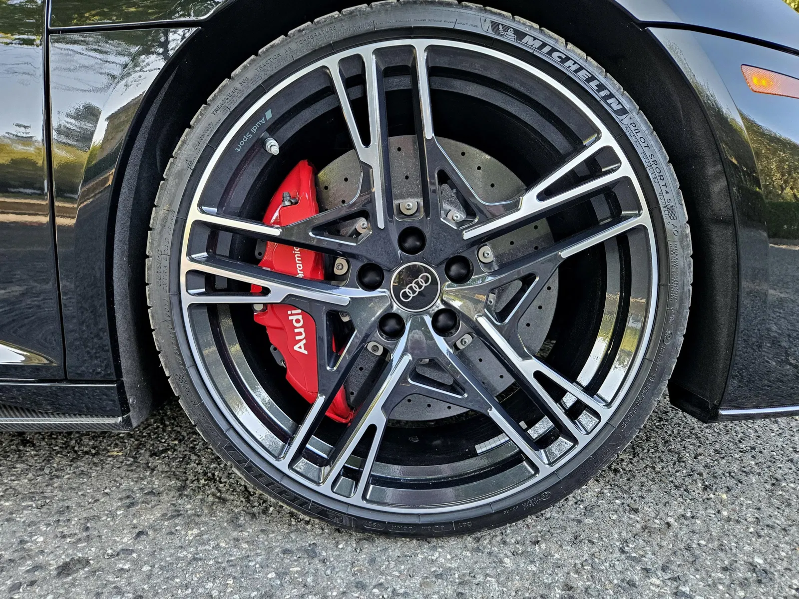 2022 Audi R8 V10 Performance Coupe Quattro - ~2,800 Miles, 602-hp V10, AWD, Highly Equipped