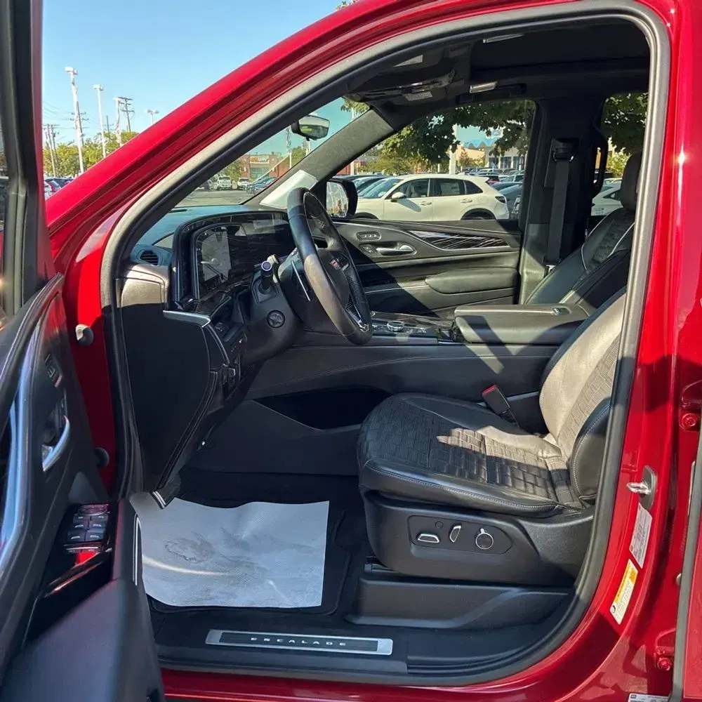 2023 Cadillac Escalade-V Base