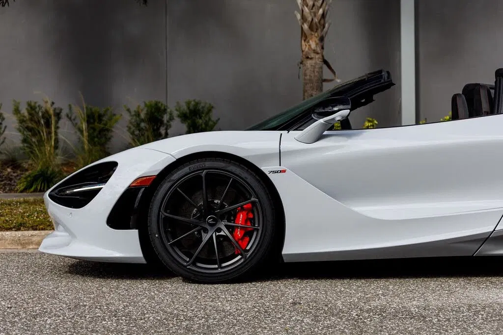 2026 McLaren 750S Spider RWD