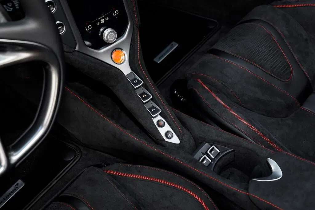 2026 McLaren 750S Spider RWD