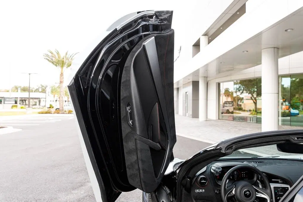 2026 McLaren 750S Spider RWD