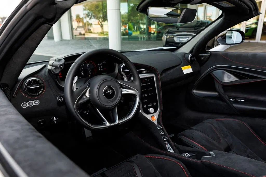 2026 McLaren 750S Spider RWD
