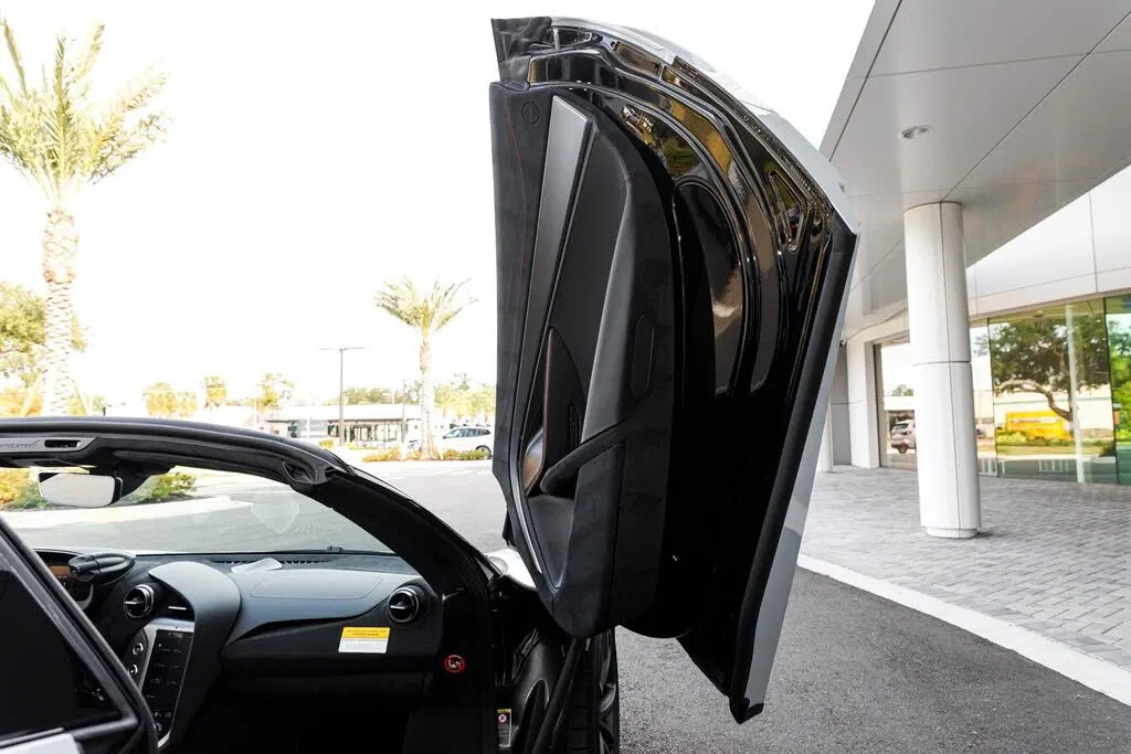 2026 McLaren 750S Spider RWD
