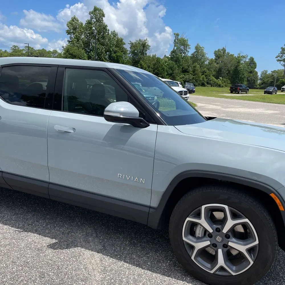 2024 Rivian R1T Adventure Dual-Motor