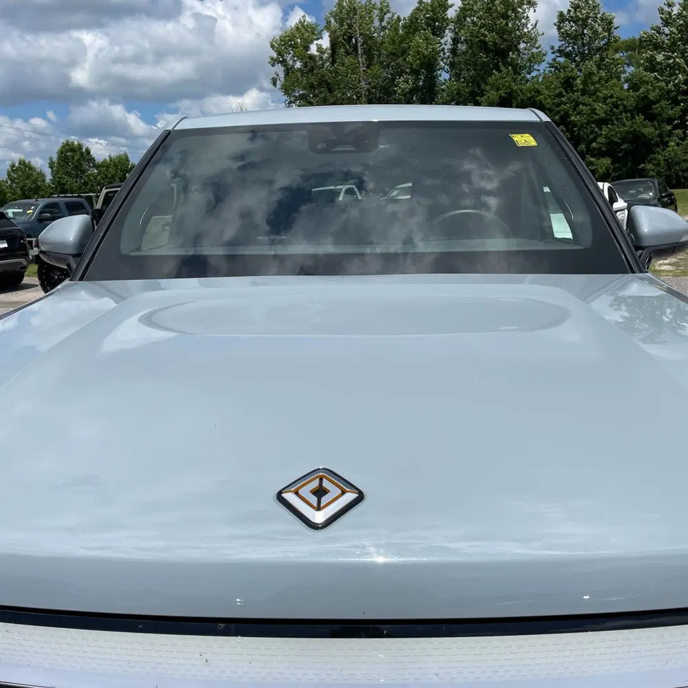 2024 Rivian R1T Adventure Dual-Motor