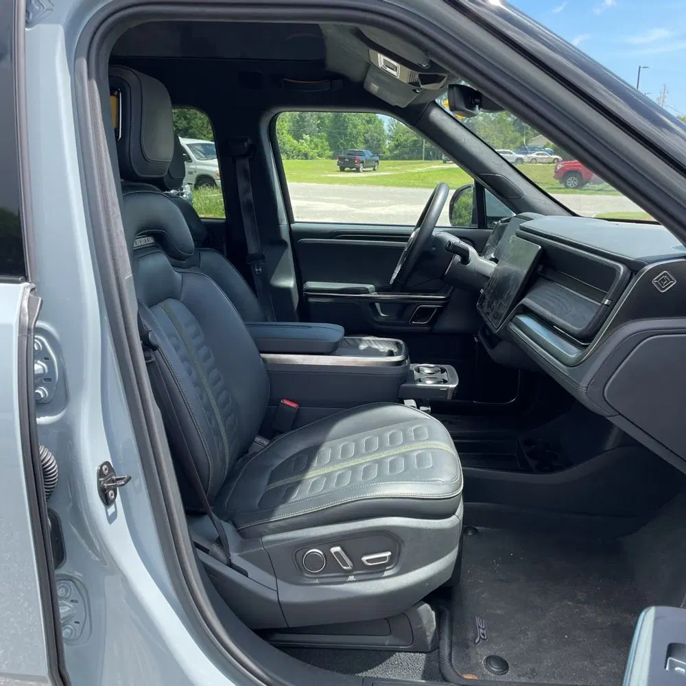 2024 Rivian R1T Adventure Dual-Motor