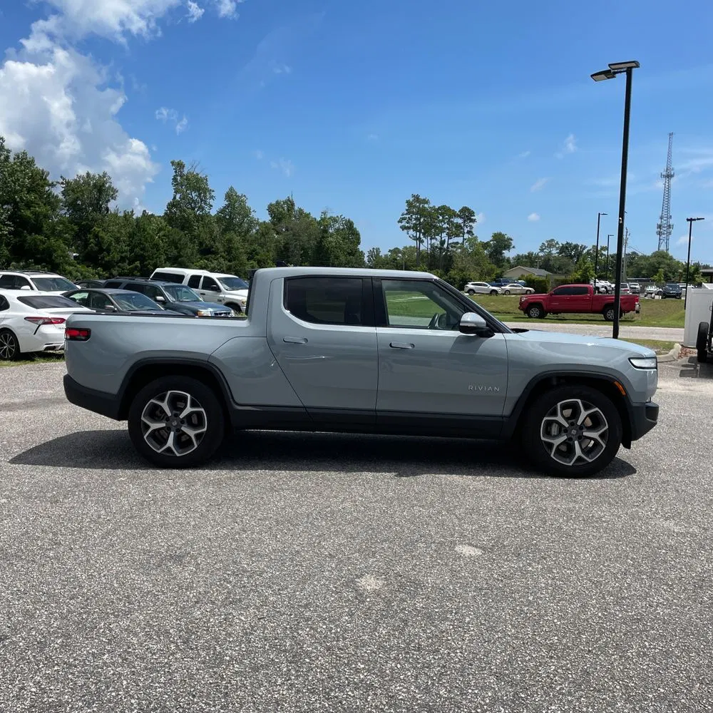 2024 Rivian R1T Adventure Dual-Motor