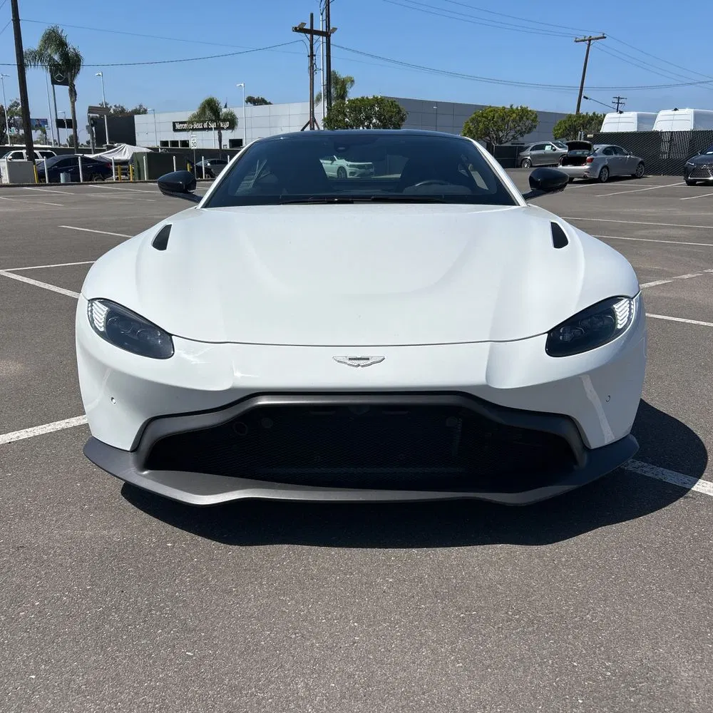2020 Aston Martin Vantage Base