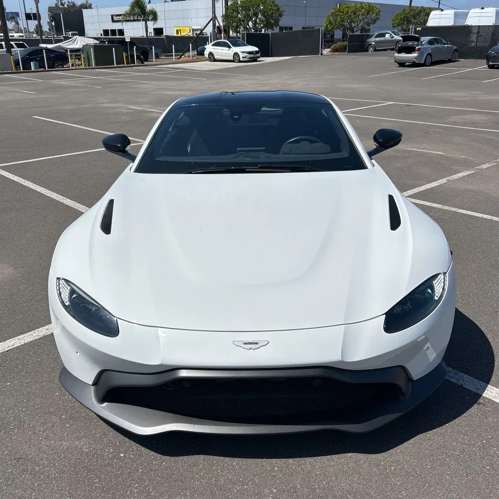 2020 Aston Martin Vantage Base