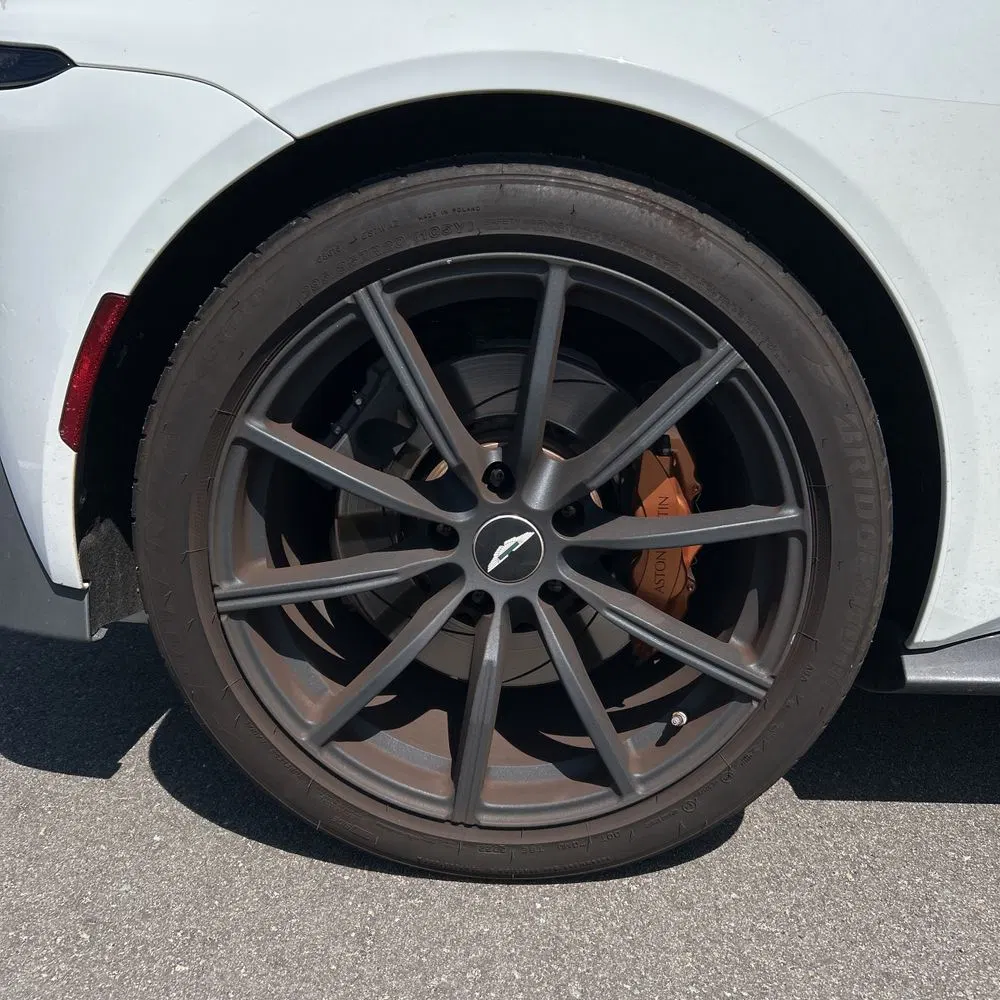 2020 Aston Martin Vantage Base