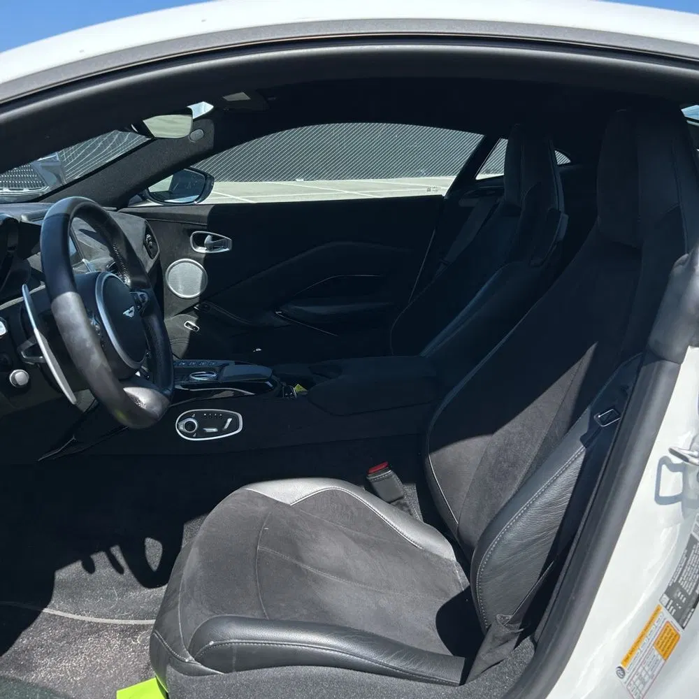 2020 Aston Martin Vantage Base