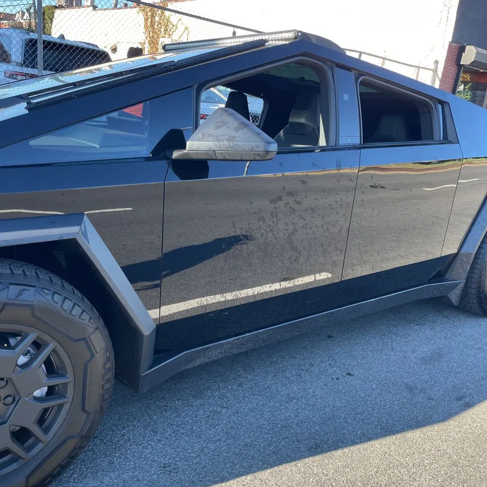2024 Tesla Cybertruck Base