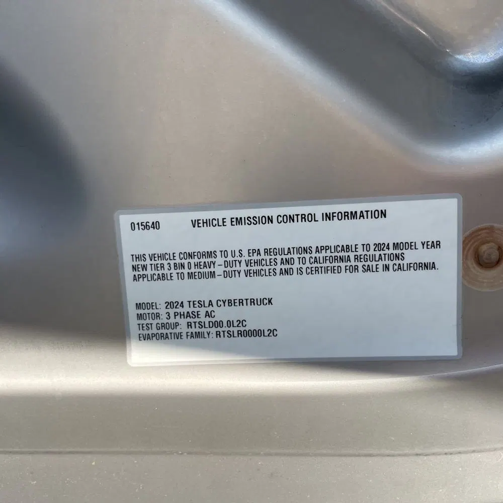 2024 Tesla Cybertruck Base