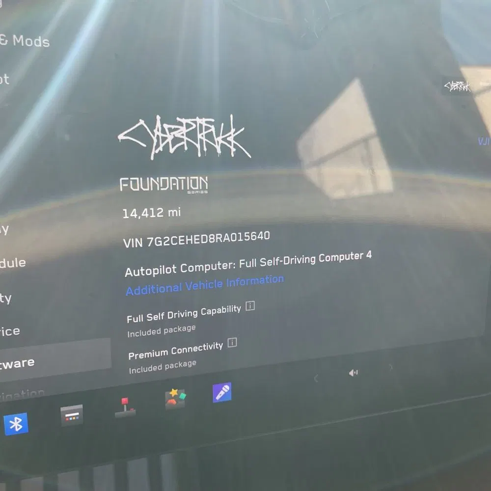 2024 Tesla Cybertruck Base