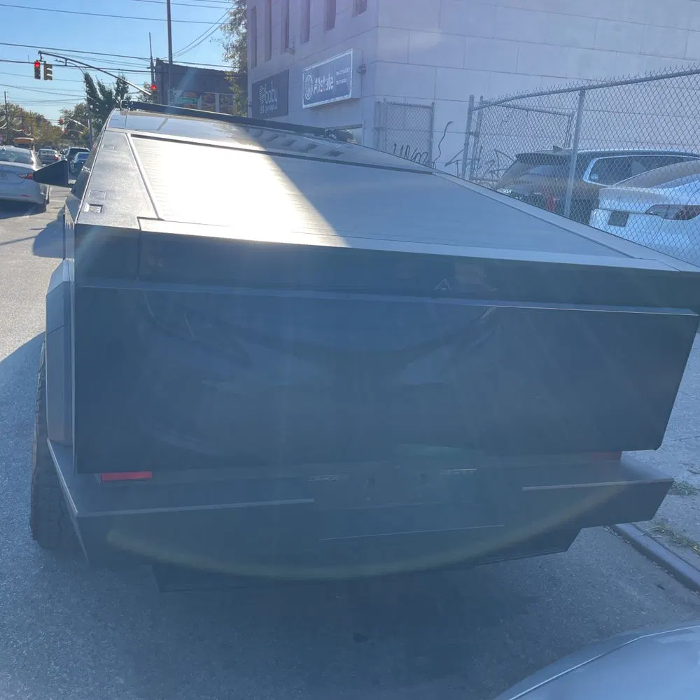 2024 Tesla Cybertruck Base