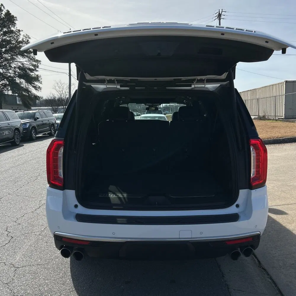 2023 GMC Yukon XL Denali