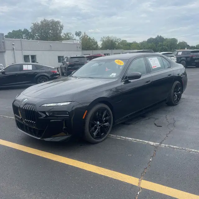 2024 BMW 7-Series 750e xDrive