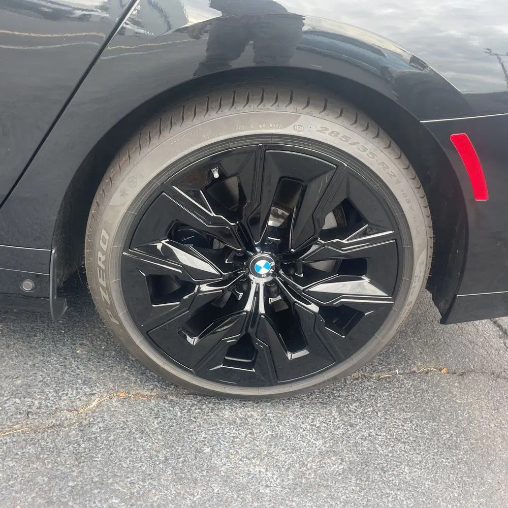 2024 BMW 7-Series 750e xDrive