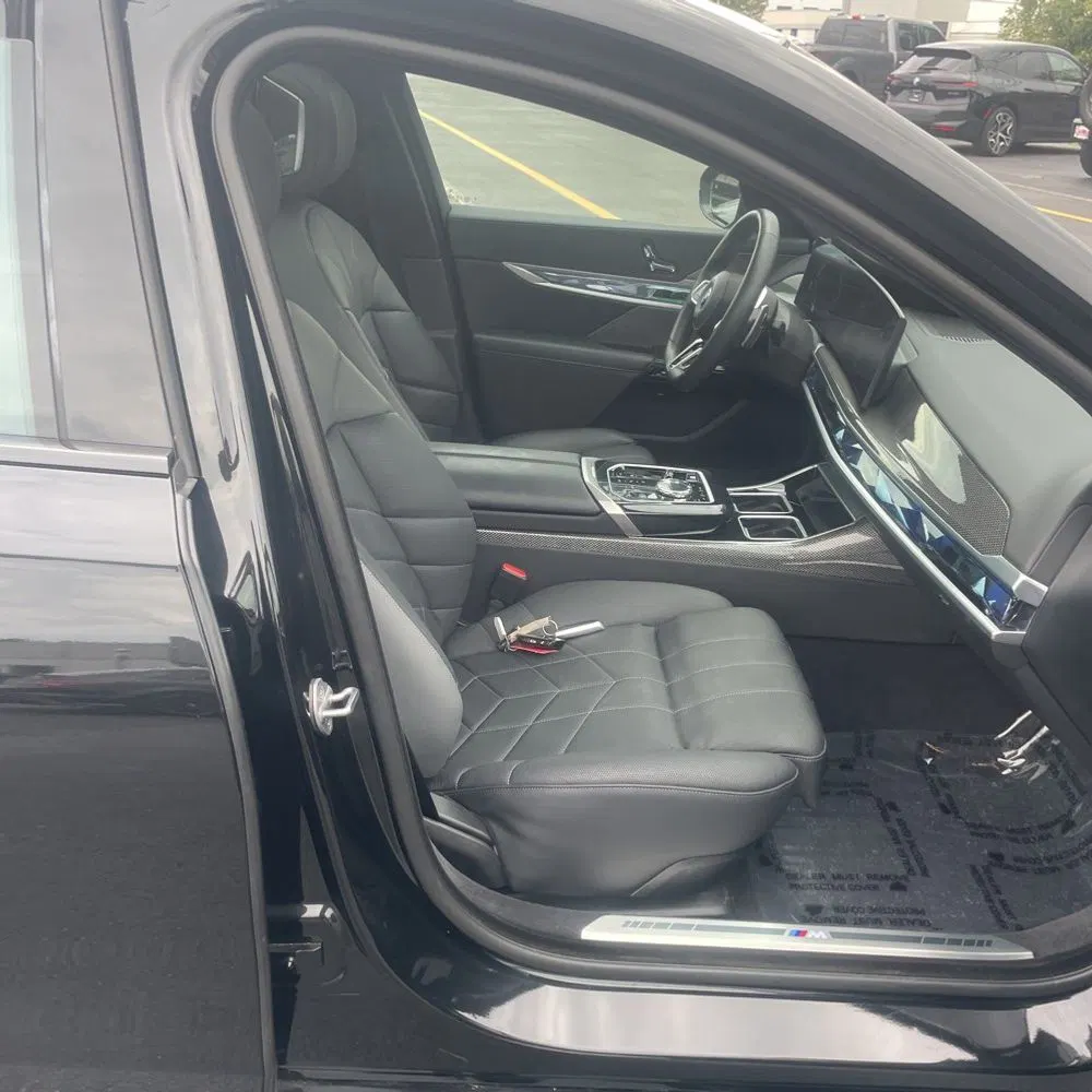 2024 BMW 7-Series 750e xDrive