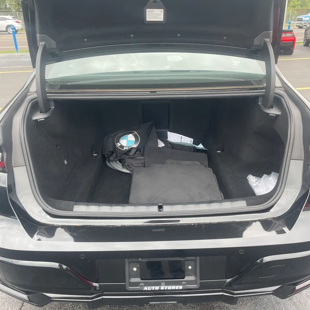 2024 BMW 7-Series 750e xDrive